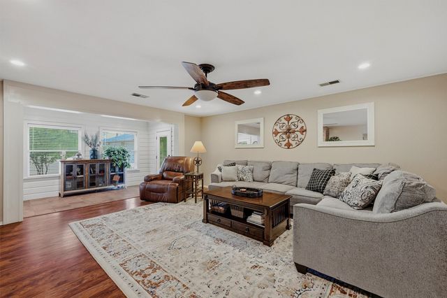 1252 County Road 167, Whitesboro, TX 76273