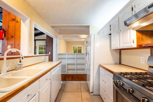 52805 Idyllmont Road, Idyllwild, CA 92549