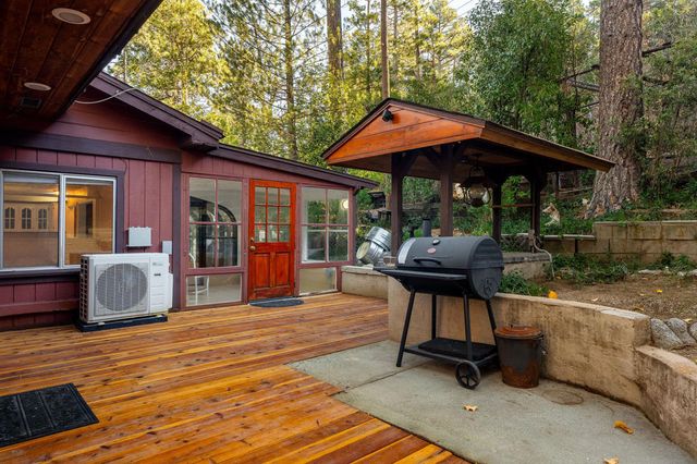 52805 Idyllmont Road, Idyllwild, CA 92549