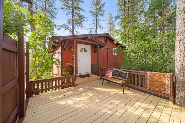 52805 Idyllmont Road, Idyllwild, CA 92549