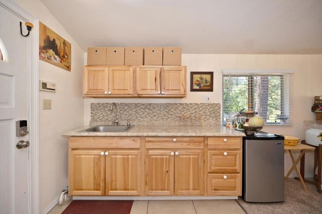 52805 Idyllmont Road, Idyllwild, CA 92549