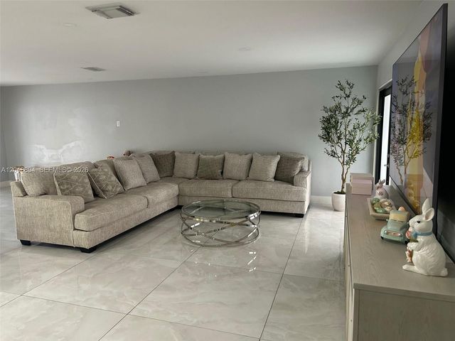 1200 SW 136th Pl, Miami, FL 33184