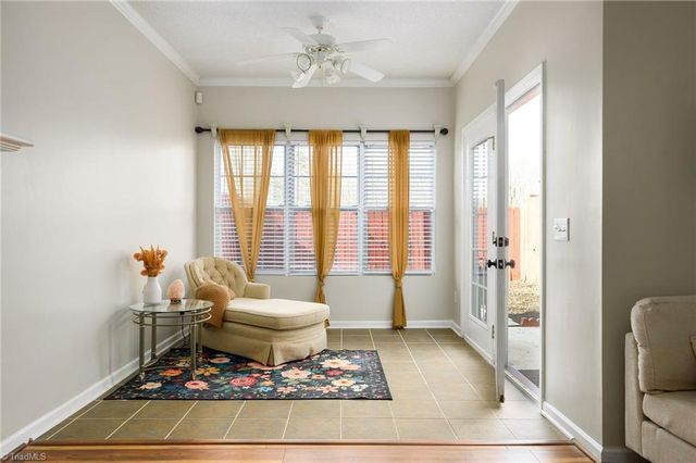 1604 Olivers Crossing Circle, Winston-salem, NC 27127