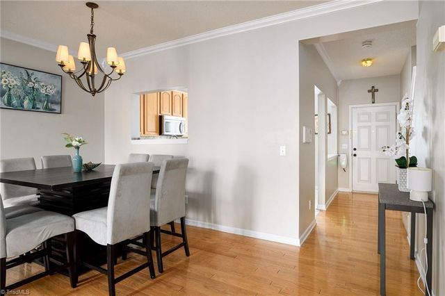 1604 Olivers Crossing Circle, Winston-salem, NC 27127