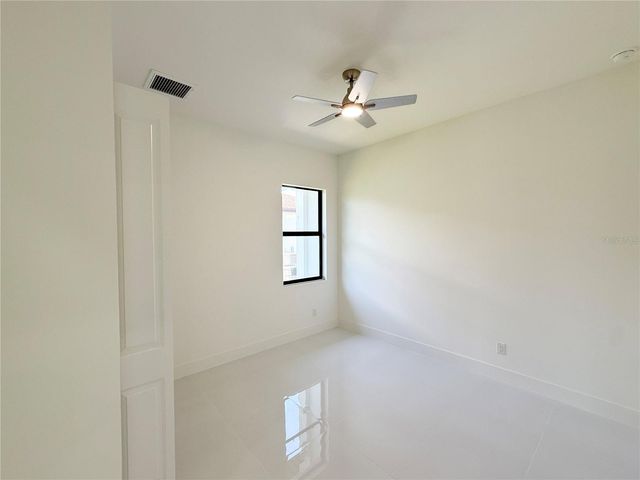2725 EMBERS PARKWAY W, Cape Coral, FL 33993