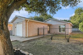 2617 Whitehurst Drive, Fort Worth, TX 76133