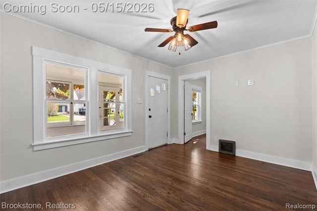 142 Massoit Street, Commerce Twp, MI 48017