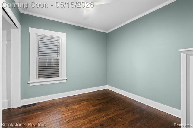 142 Massoit Street, Commerce Twp, MI 48017