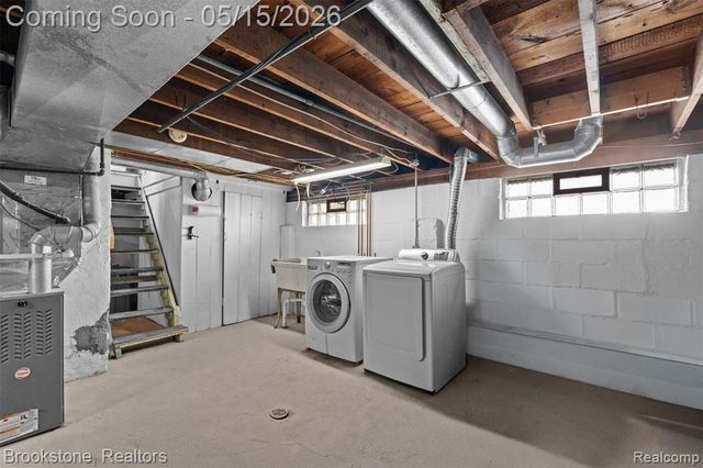 142 Massoit Street, Commerce Twp, MI 48017