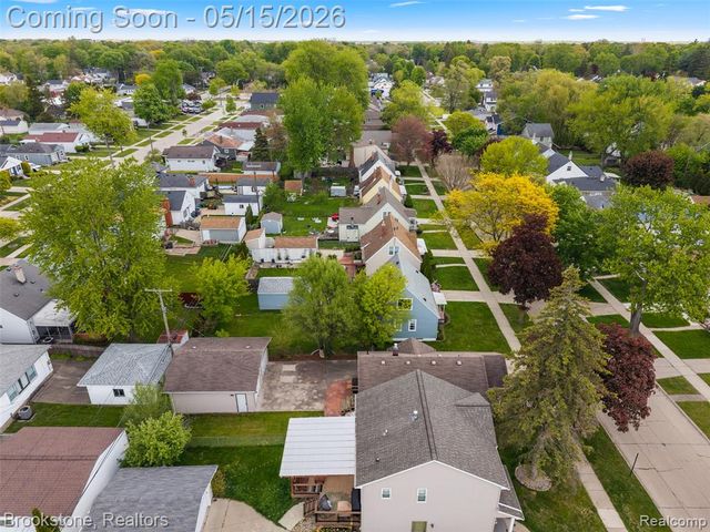142 Massoit Street, Commerce Twp, MI 48017