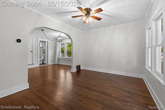 142 Massoit Street, Commerce Twp, MI 48017