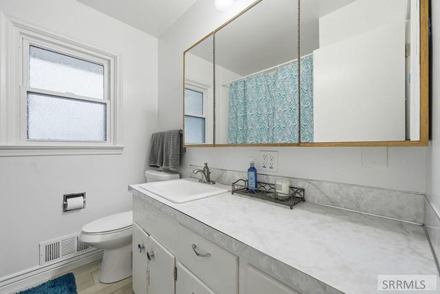 318 W Center Street, Shelley, ID 83274