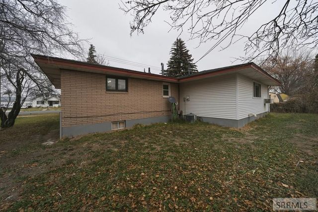 318 W Center Street, Shelley, ID 83274