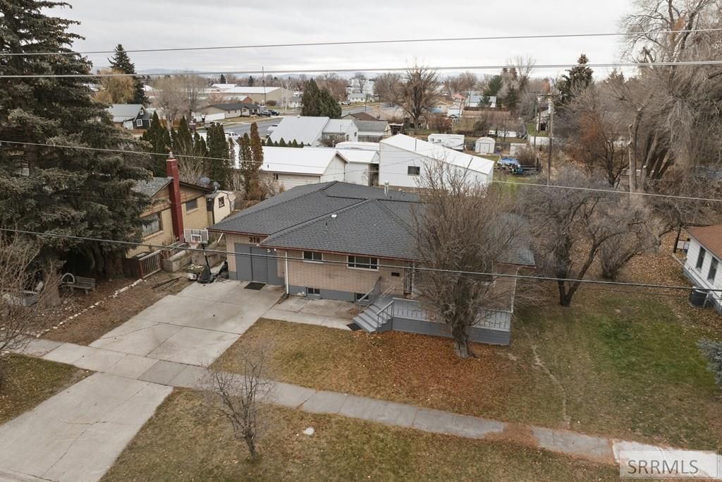 Image 39 of property listing at 318 W Center Street, Shelley, ID 83274