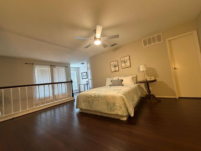 7575 Cambridge Street 1602, Houston, TX 77054