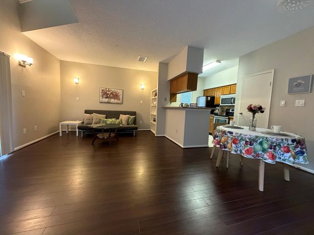 7575 Cambridge Street 1602, Houston, TX 77054