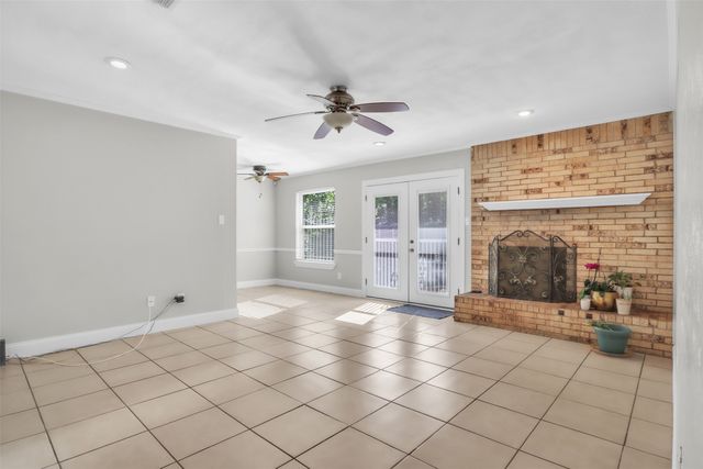 6921 Windy Hill Road, Forest Hill, TX 76140
