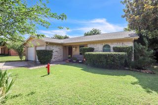 6921 Windy Hill Road, Forest Hill, TX 76140