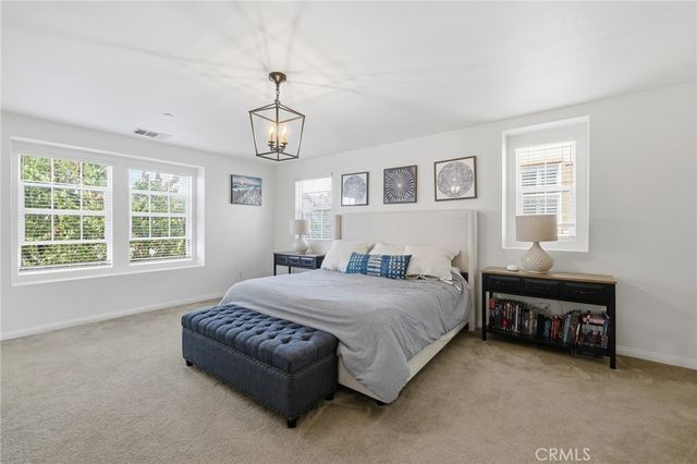 27471 Poppy Court, Saugus, CA 91350