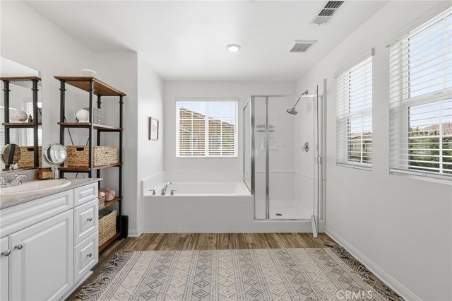 27471 Poppy Court, Saugus, CA 91350