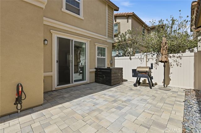 27471 Poppy Court, Saugus, CA 91350
