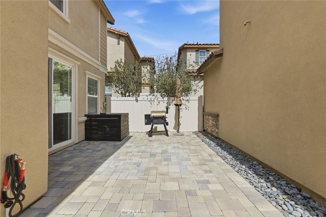 27471 Poppy Court, Saugus, CA 91350