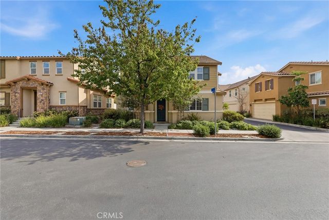 27471 Poppy Court, Saugus, CA 91350