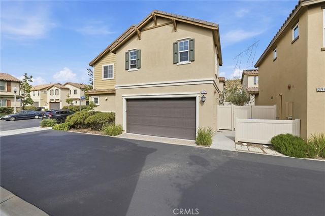 27471 Poppy Court, Saugus, CA 91350