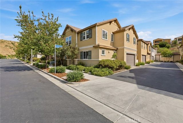 27471 Poppy Court, Saugus, CA 91350