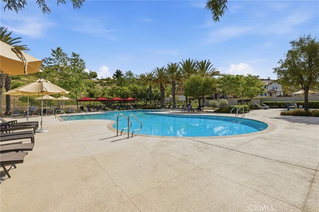 27471 Poppy Court, Saugus, CA 91350