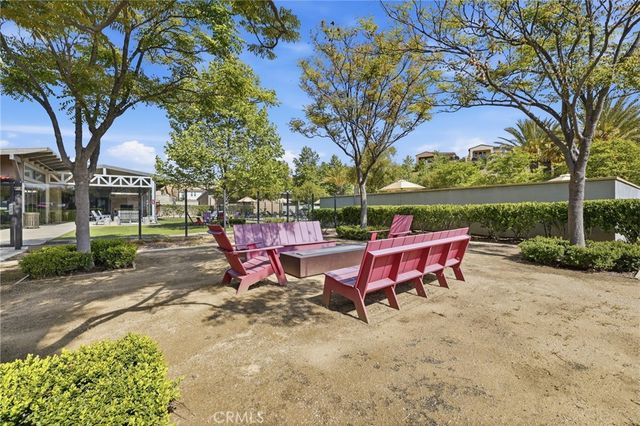 27471 Poppy Court, Saugus, CA 91350