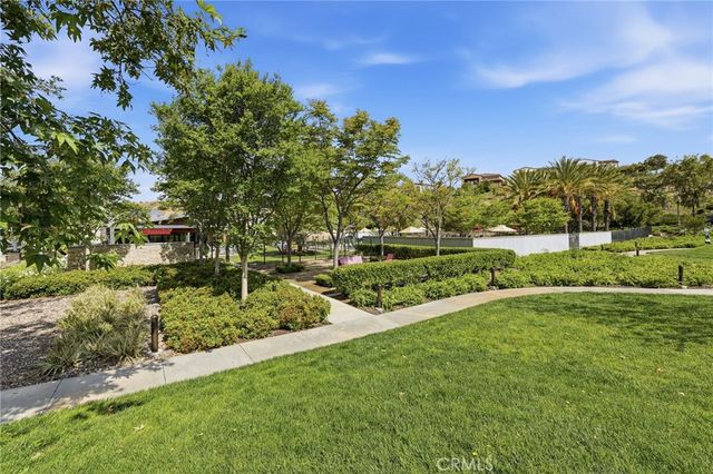 27471 Poppy Court, Saugus, CA 91350