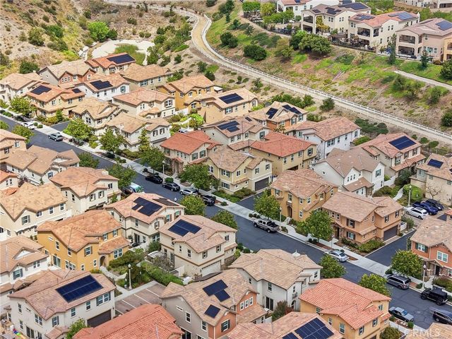 27471 Poppy Court, Saugus, CA 91350