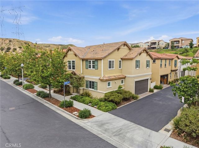 27471 Poppy Court, Saugus, CA 91350