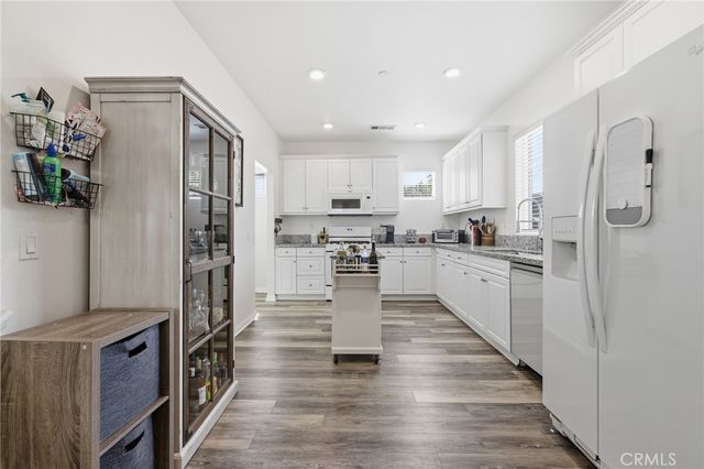 27471 Poppy Court, Saugus, CA 91350