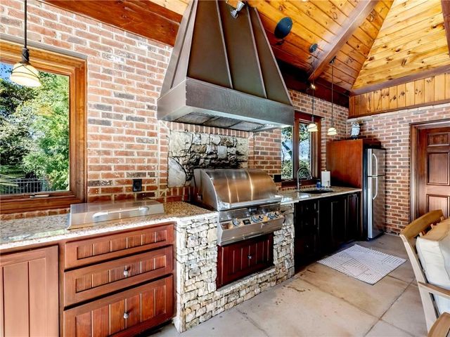 2785 Shumard Oak Drive, Braselton, GA 30517