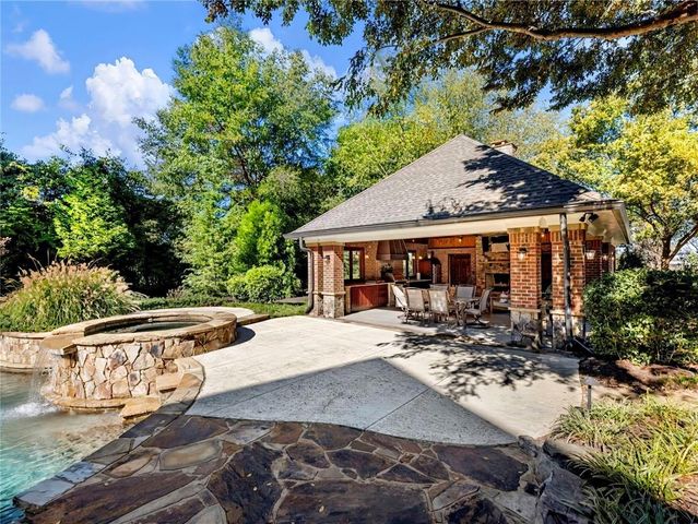 2785 Shumard Oak Drive, Braselton, GA 30517