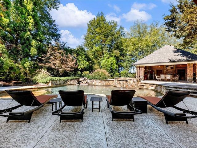 2785 Shumard Oak Drive, Braselton, GA 30517