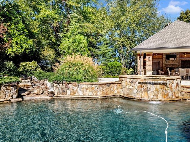 2785 Shumard Oak Drive, Braselton, GA 30517