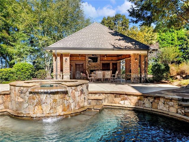 2785 Shumard Oak Drive, Braselton, GA 30517