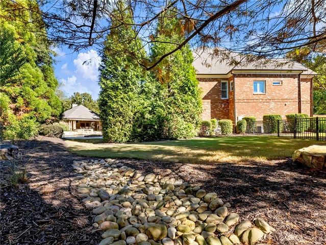 2785 Shumard Oak Drive, Braselton, GA 30517