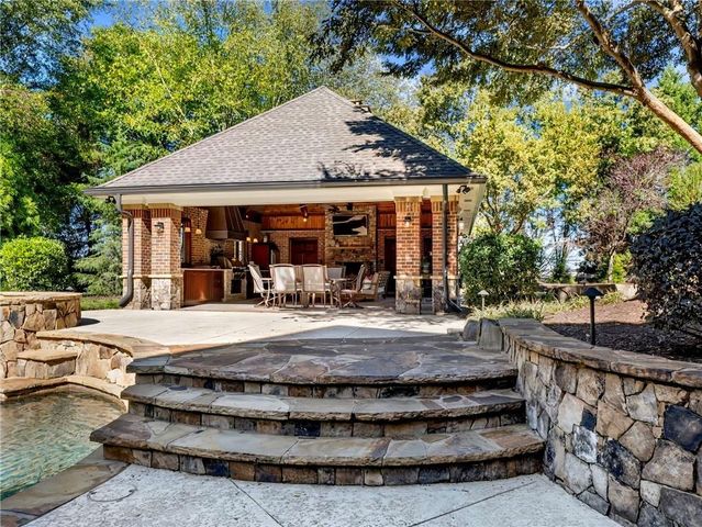 2785 Shumard Oak Drive, Braselton, GA 30517