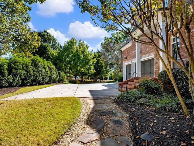 2785 Shumard Oak Drive, Braselton, GA 30517