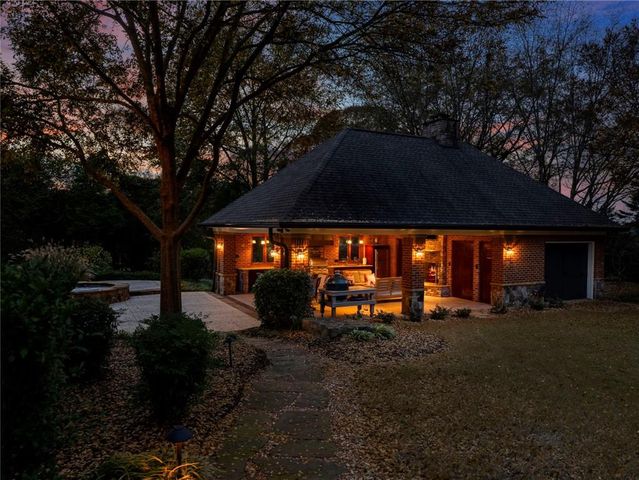 2785 Shumard Oak Drive, Braselton, GA 30517