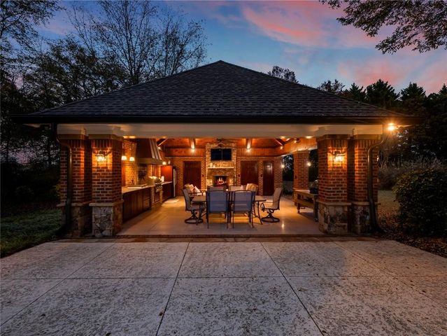 2785 Shumard Oak Drive, Braselton, GA 30517