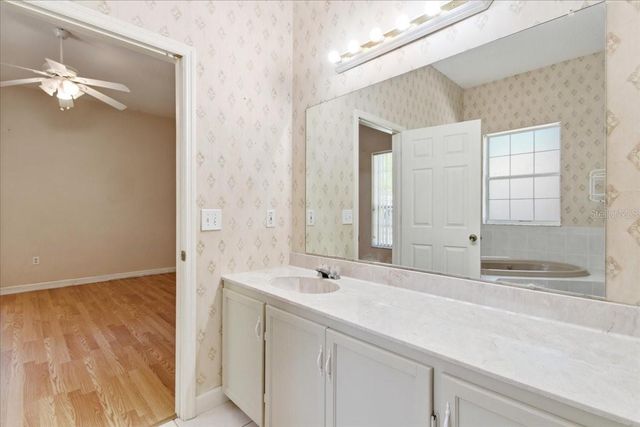 31325 PRESTWICK AVENUE, Sorrento, FL 32776