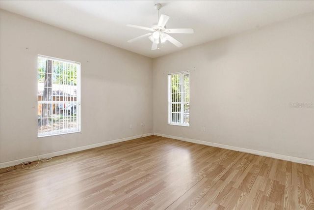 31325 PRESTWICK AVENUE, Sorrento, FL 32776