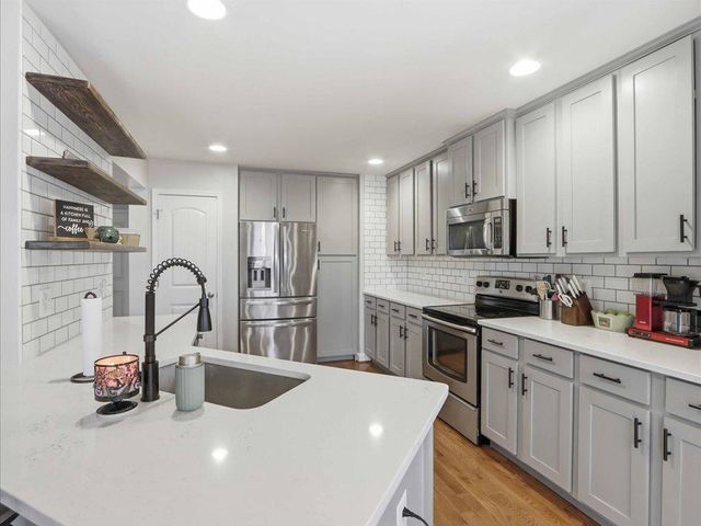 7742 LAWRENCE AVE, Pasadena, MD 21122