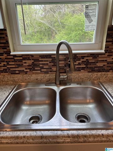 374 AVENUE D, Sumiton, AL 35148