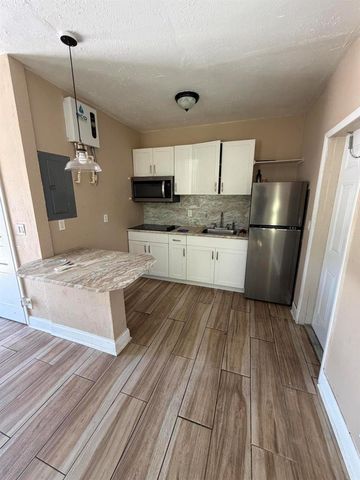1117 3rd Avenue N 1, Lake Worth Beach, FL 33460